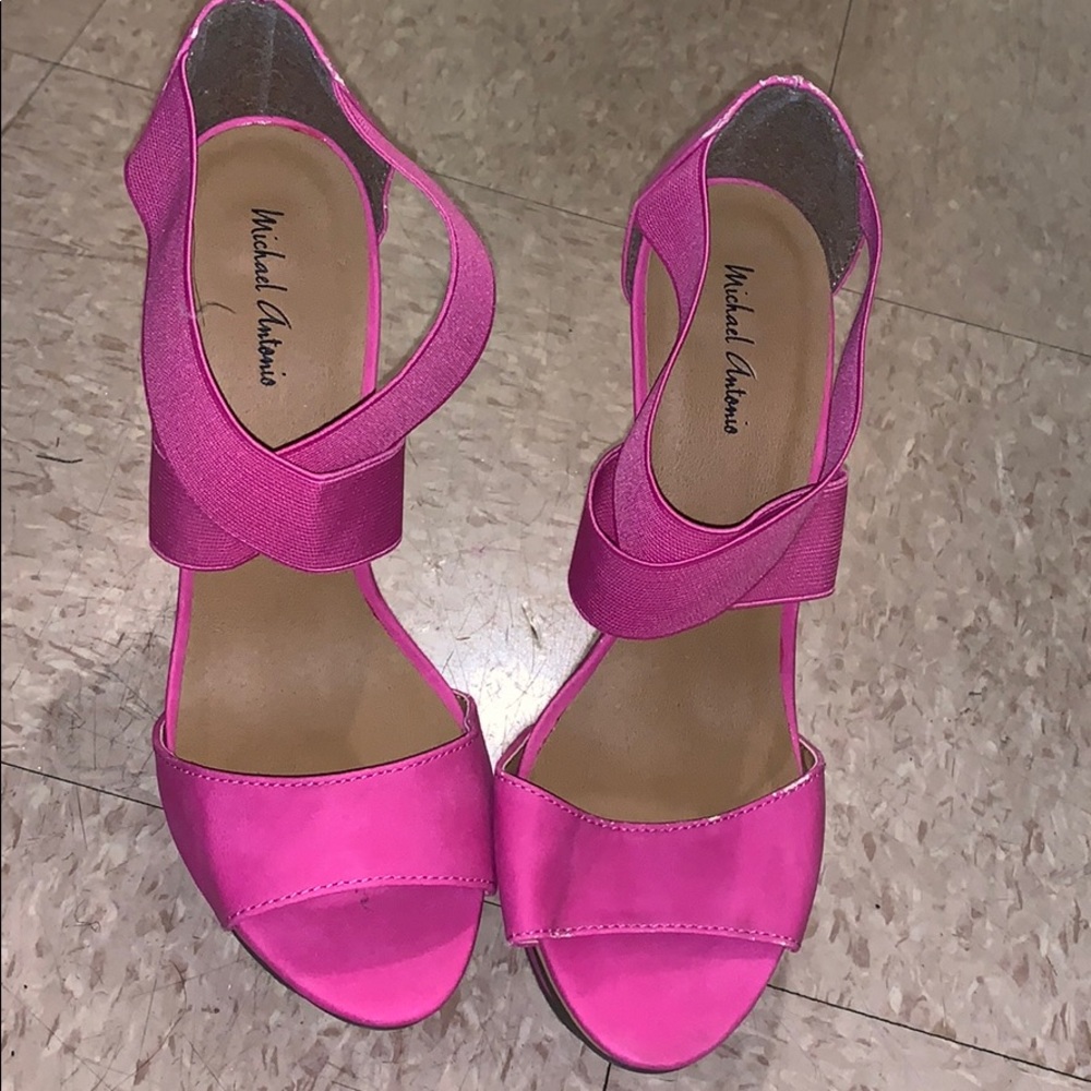 Women’s shoes